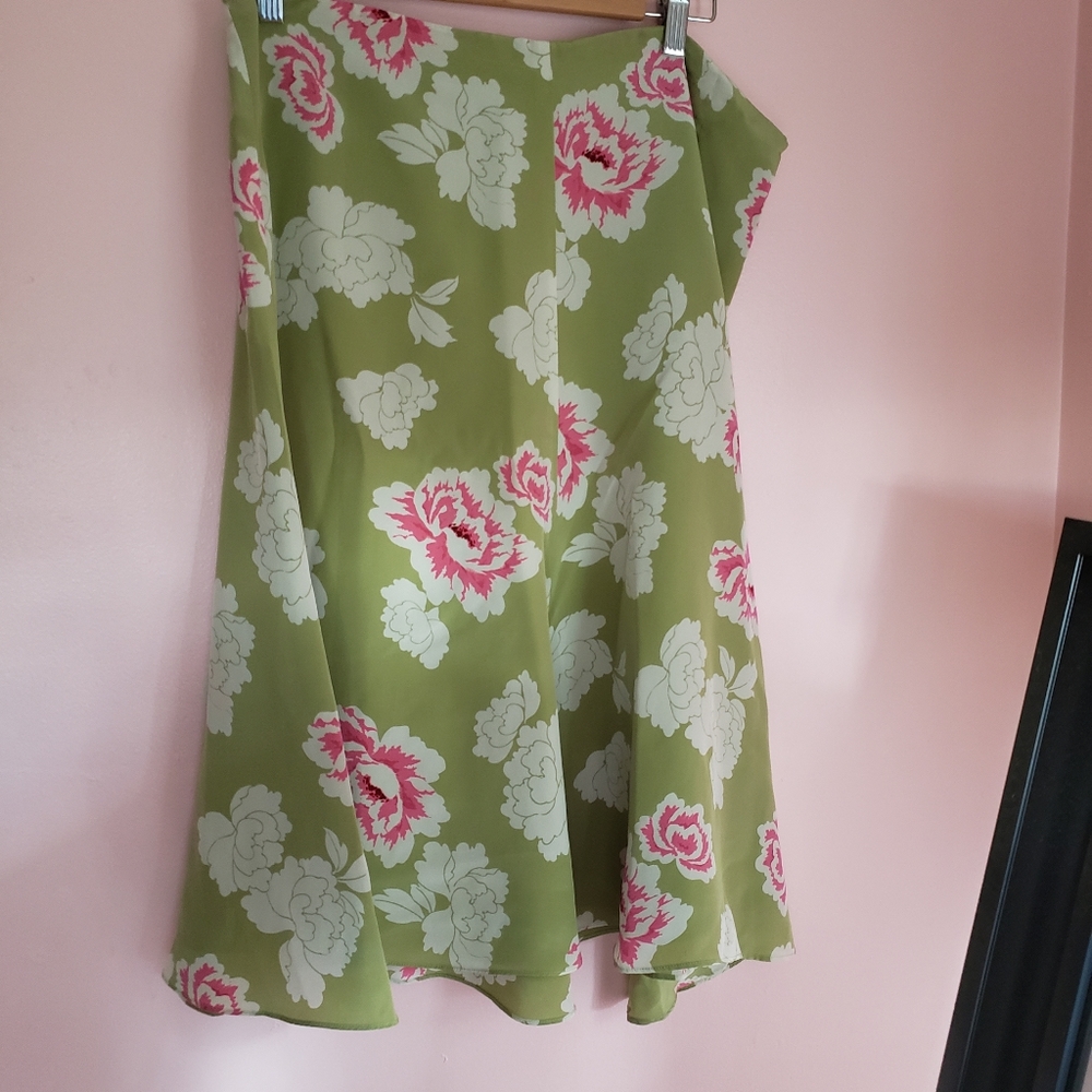 Banana Republic Silk Skirt NWT